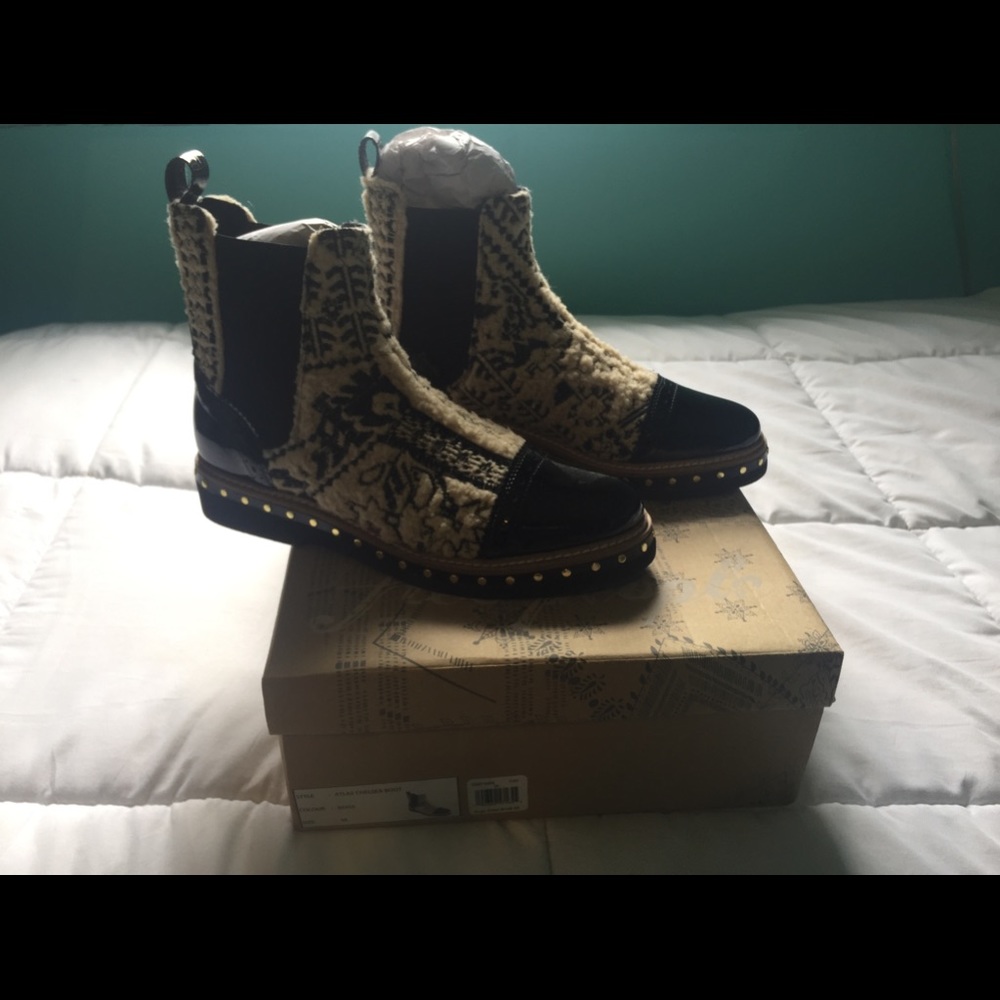 Chelsea Atlas Bootie by Free People. NWT